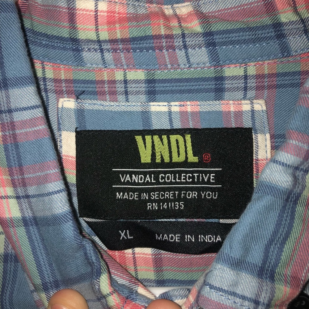 VNDL long sleeve shirt